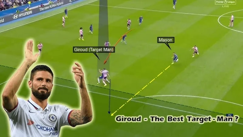 Giroud là một target man điển hình của bóng đá hiện đại 